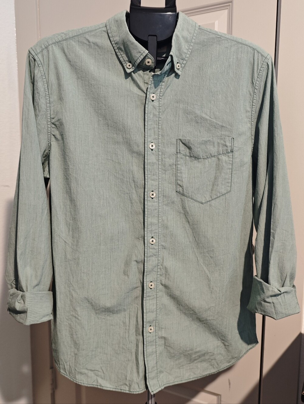 Aeropostale Men's Long-Sleeve Button-Down Casual Pocket Shirt Light Green Size M